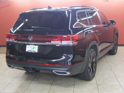 2024 Volkswagen Atlas SE with Technology
