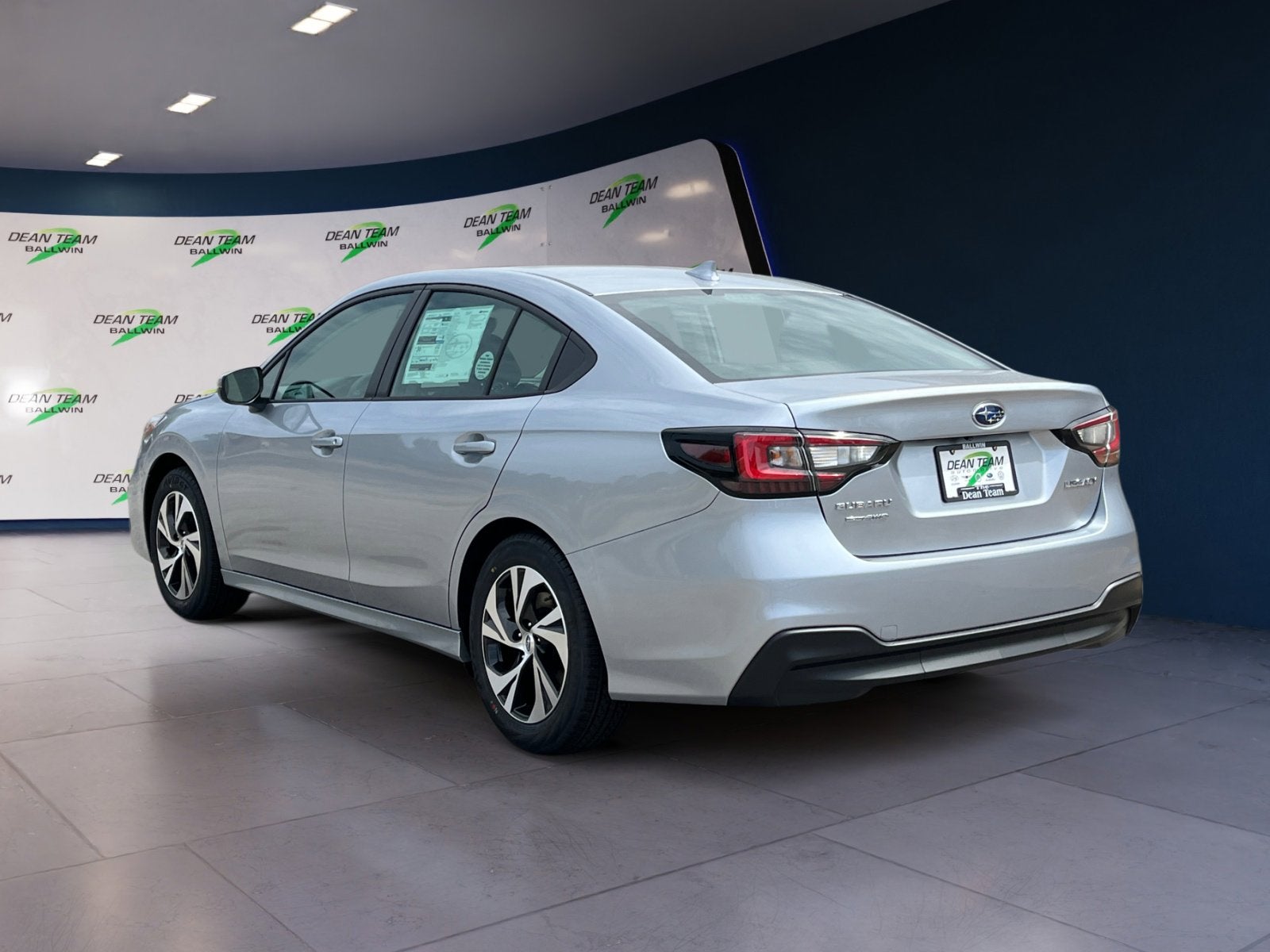 2025 Subaru LEGACY Premium