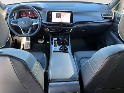 2025 Volkswagen Atlas Cross Sport 2.0T SEL Premium R-Line