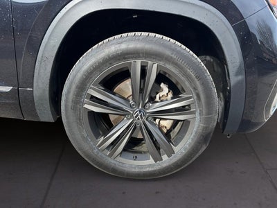 2022 Volkswagen Atlas Cross Sport 2.0T SEL R-Line