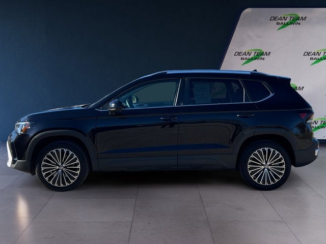 2025 Volkswagen Taos SE