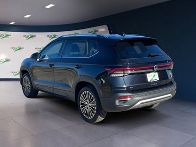 2025 Volkswagen Taos SE