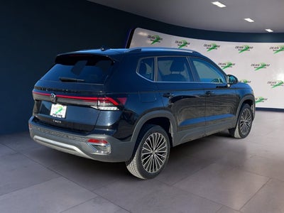 2025 Volkswagen Taos SE