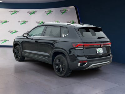 2025 Volkswagen Taos SE