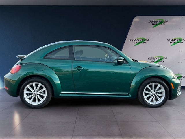 2018 Volkswagen Beetle Base