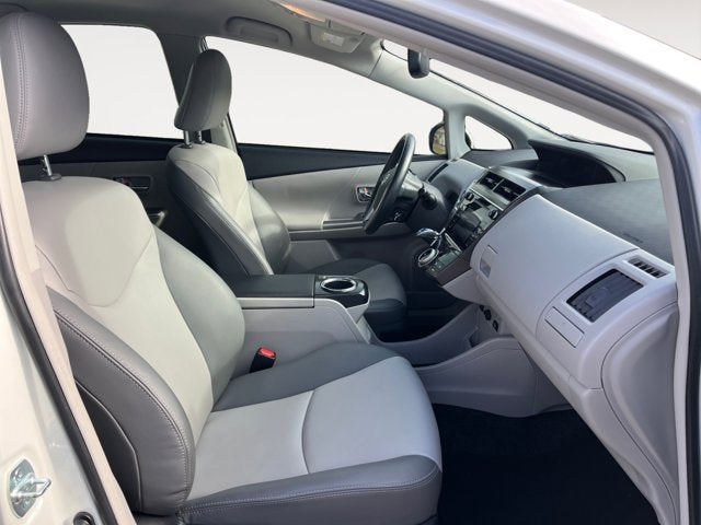 2017 Toyota Prius v Two
