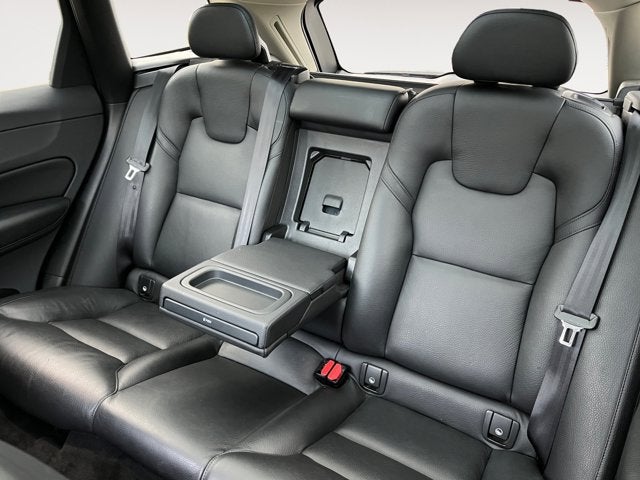 2019 Volvo XC60 Momentum