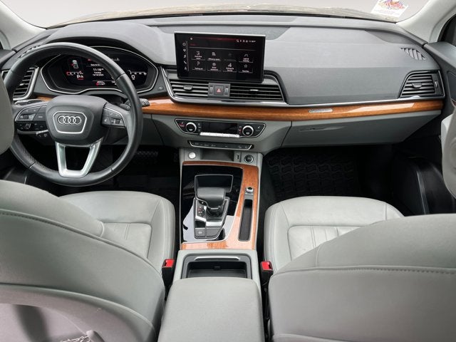 2022 Audi Q5 S line Premium Plus