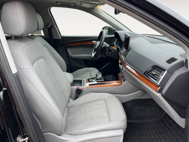 2022 Audi Q5 S line Premium Plus