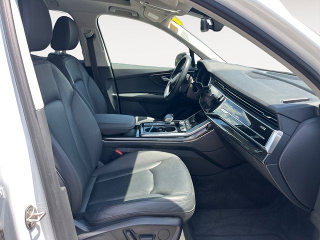 2022 Audi Q7 Premium Plus