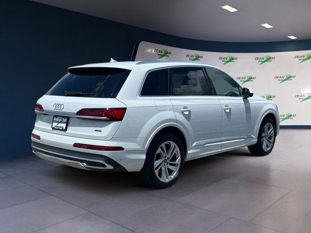 2022 Audi Q7 Premium Plus